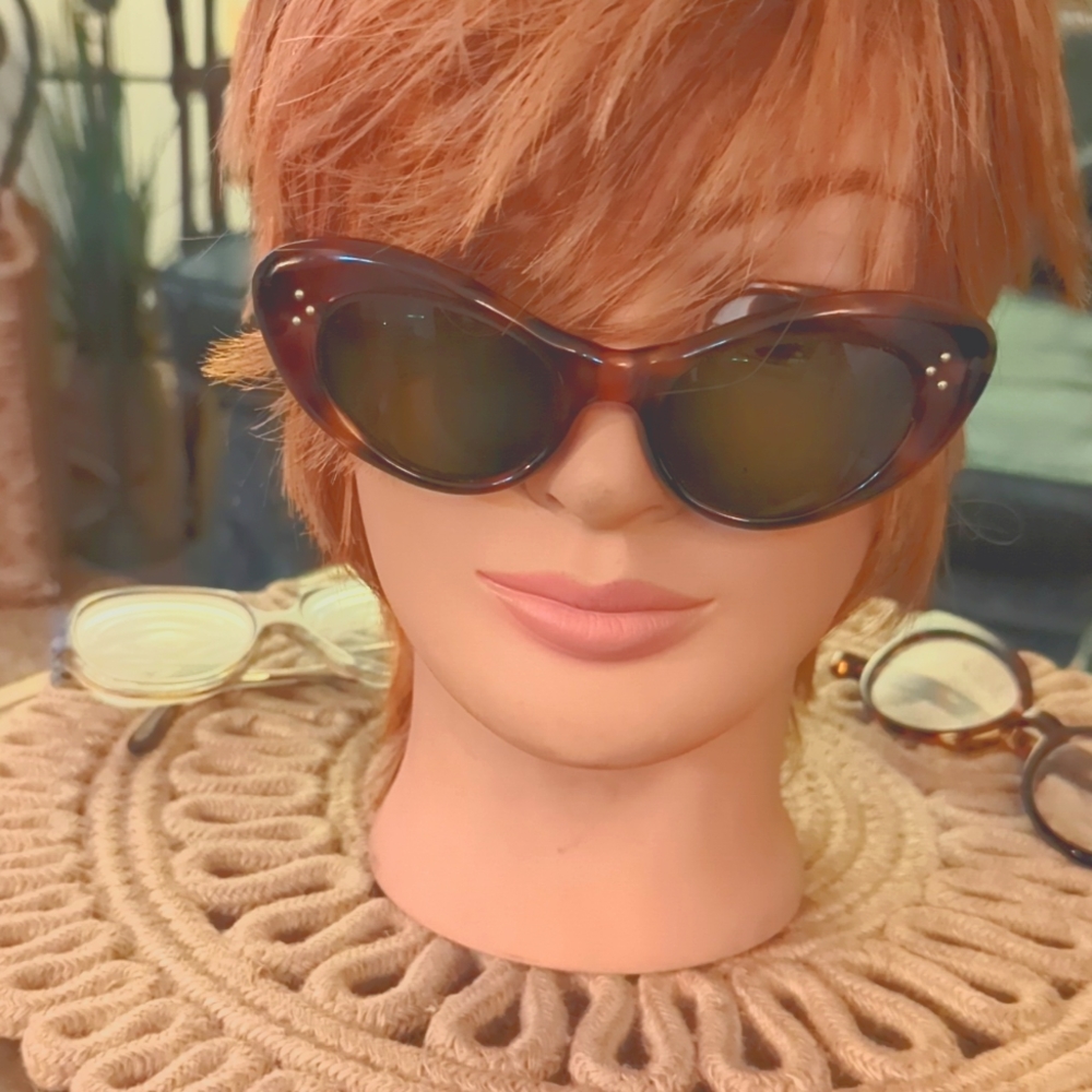 Tortoise shell eye glass frames Vintage 70's